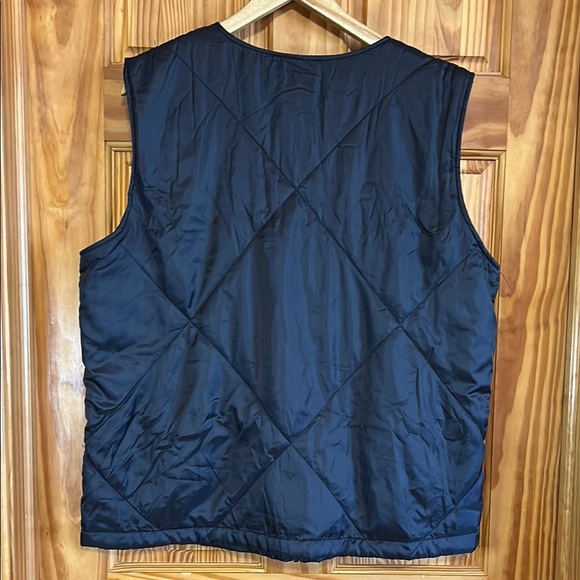 Socialite Black Quilted Vest. NWT. Size large/extra large. - Picture 5 of 8